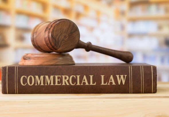Commercial Lawyer
